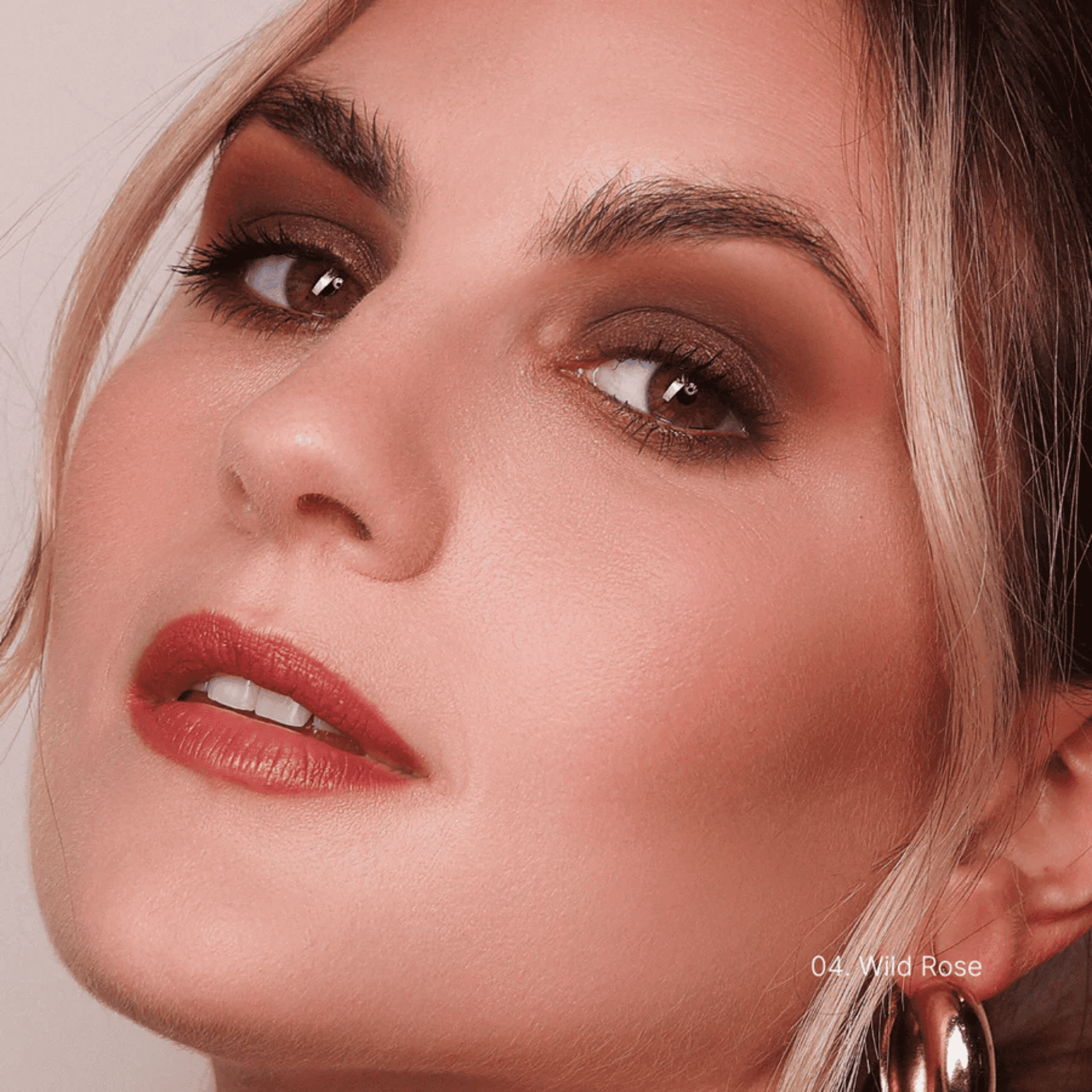 Couleurs de Noir Silkysoft Satin Lipstick Couleurs de Noir Silkysoft Satin Lipstick