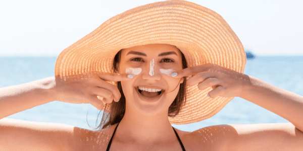 Waarom zonnebrandcrème smeren zo belangrijk is